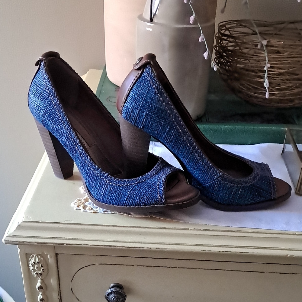 Calvin Klein Blue Tweed Peep-Toe Block Heel Pumps, Vintage Y2K